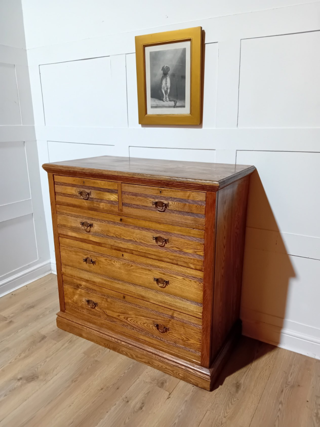 ARTS & CRAFTS HARRIS LEBUS ASH CHEST OF DRAWERS c1880-1900